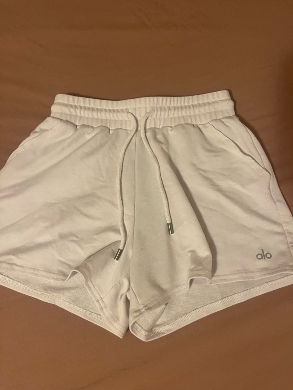 ALO Yoga White Elastic Drawstring Lounge Shorts
